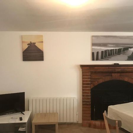 Hebergements Situes A 6 Kms Du Mont Saint Michel Tanis Kültér fotó